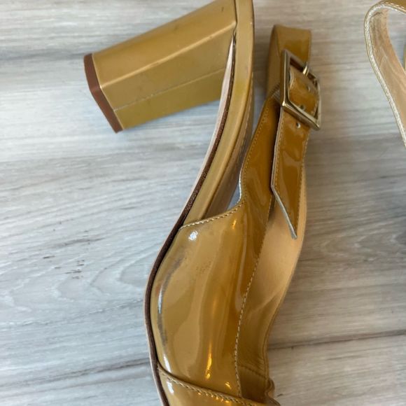 Kate Spade Tan Patent Leather Heels - Picture 4 of 11